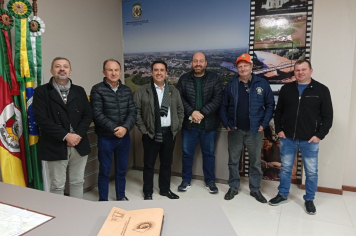 Coordenador do Gabinete dos Prefeitos da Casa Civil realiza visita ao Executivo