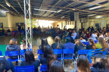 Hora Cívica na Escola Técnica Estadual de Entre-Ijuís