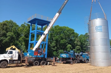 CORSAN instala novo reservatório de água