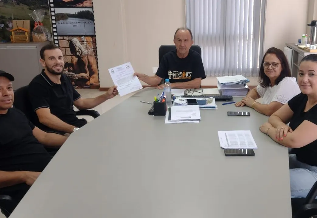 Assinada ordem de serviço para reformas em escolas municipais