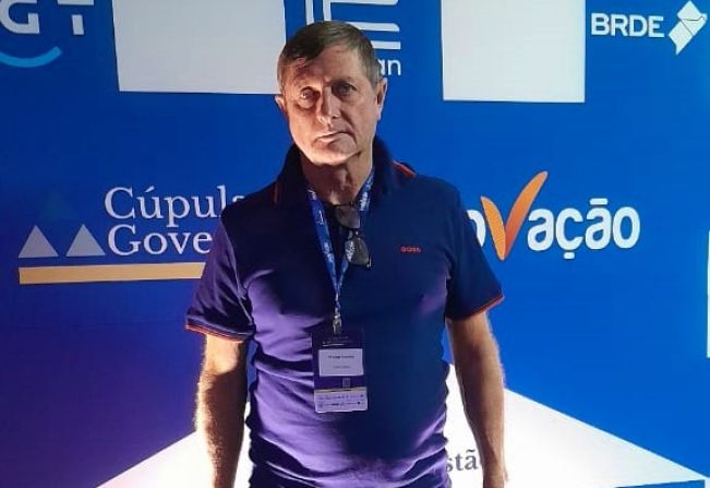 Vice-prefeito participa de curso de governança 